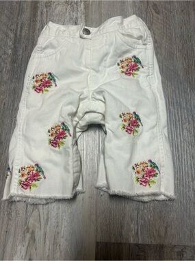 Vintage Baby Gap Embroidered Capris Size 6-12 Months.